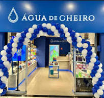 Água de Cheiro: Tradição, Qualidade e Sensibilidade no Cuidado com a Família Brasileira. www.aguadecheiro.com.br